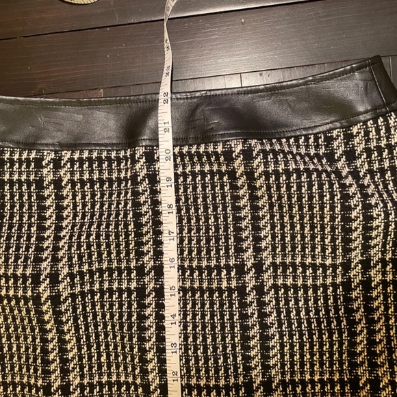 Dark academia Women’s Size 6 houndstooth / knee length wool blend Pencil Skirt - Picture 8 of 10
